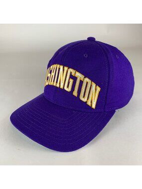 Washington Huskies NCAA Vintage Purple Starter Wool Snapback Adjustable Hat